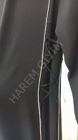 MÜSEMMA KREP TAŞ VE YANLARI İP DETAY ELBİSE