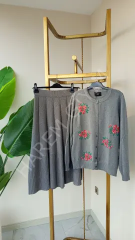 ON FASHION HIRKA