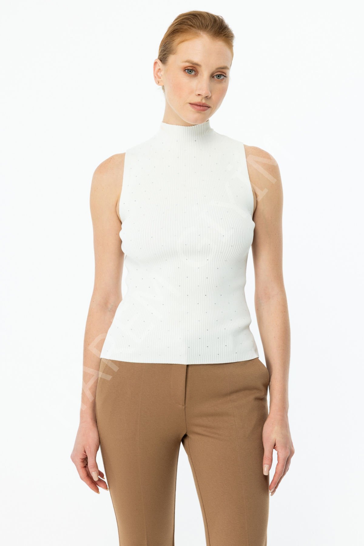 ON TRIKO HALTER YAKA TAŞLI BLUZ