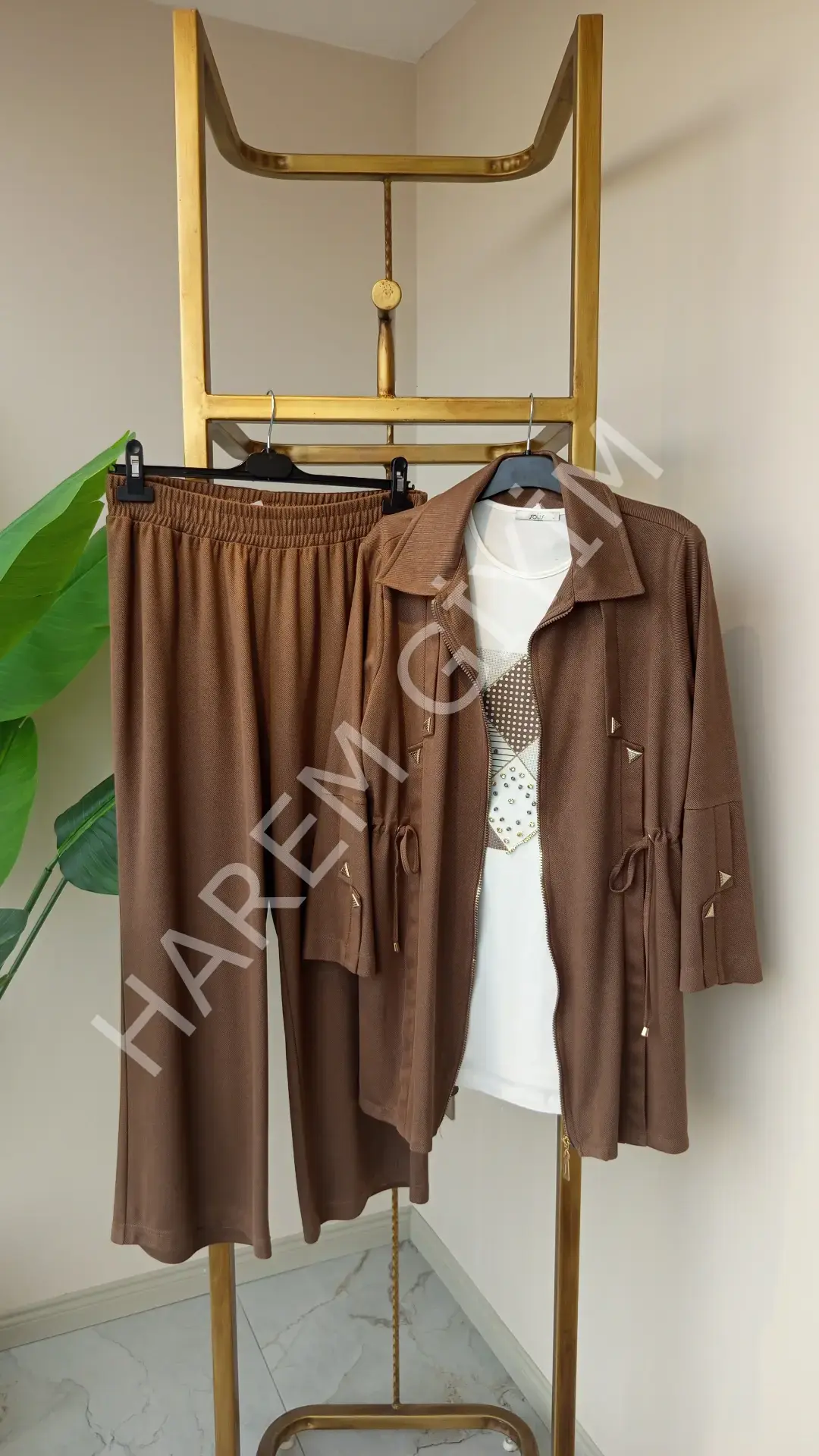 SOLİS ÜÇLÜ TAKIM