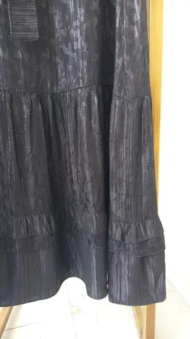 ORHAN JAKARLI ELBİSE