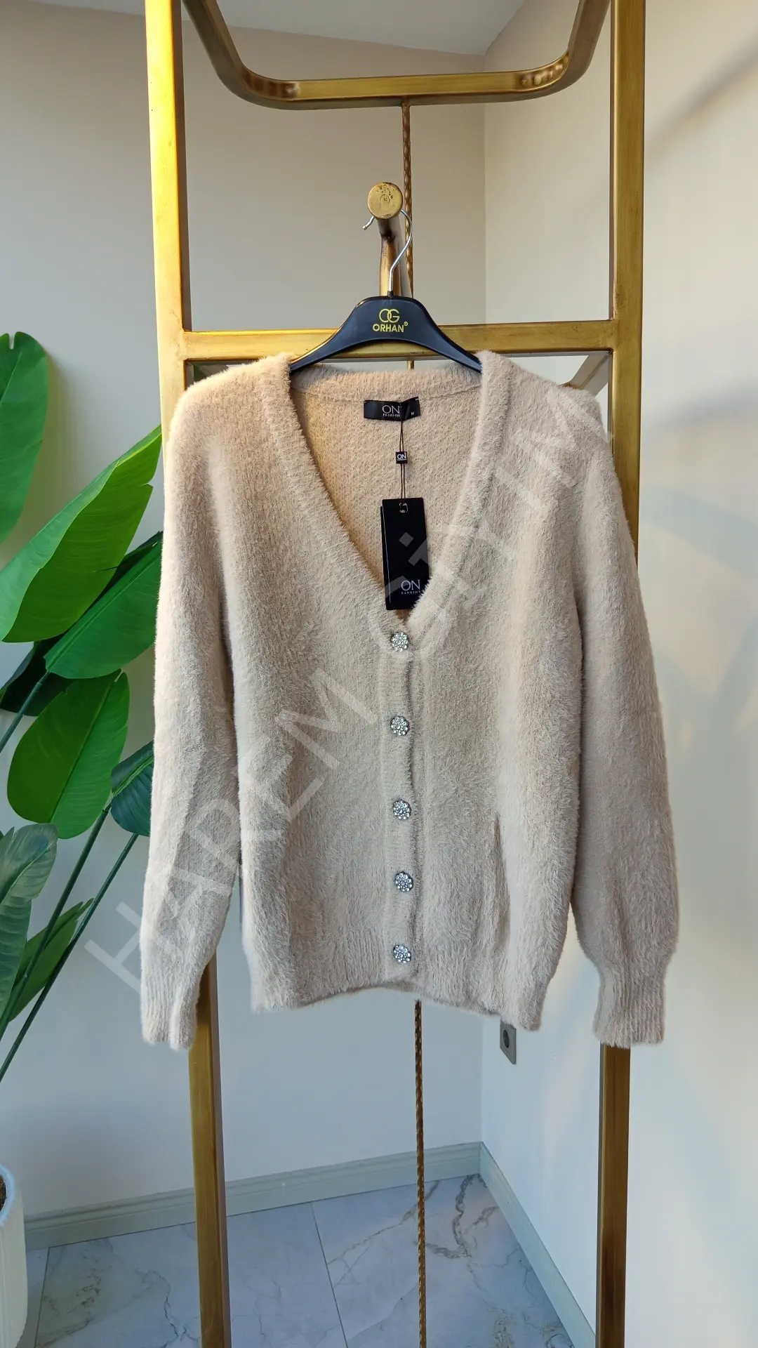 ON TRIKO ANGORA HIRKA