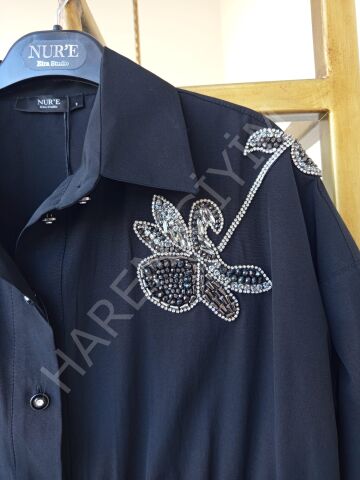 NUR'E TAŞ İŞLEMELİ GÖMLEK