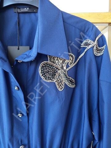 NUR'E TAŞ İŞLEMELİ GÖMLEK