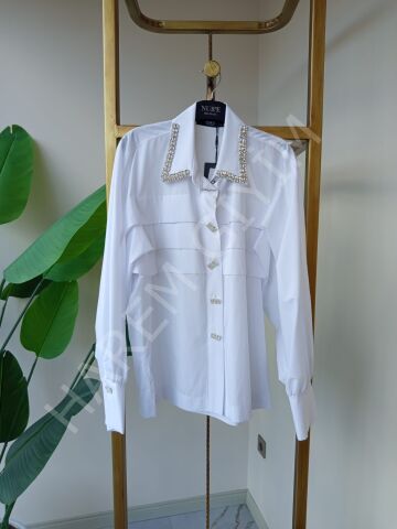 NUR'E YAKASI TAŞLI GÖMLEK