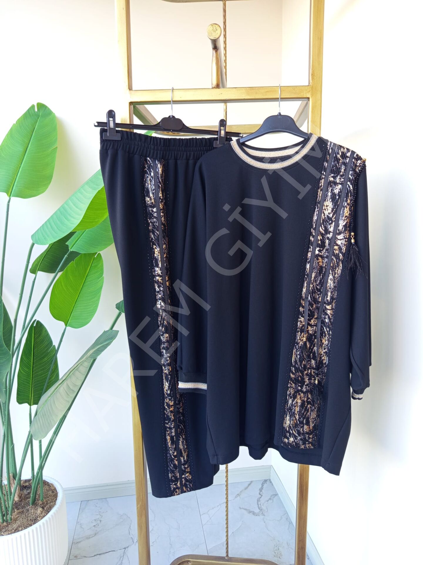 SOLİS İKİLİ TAKIM