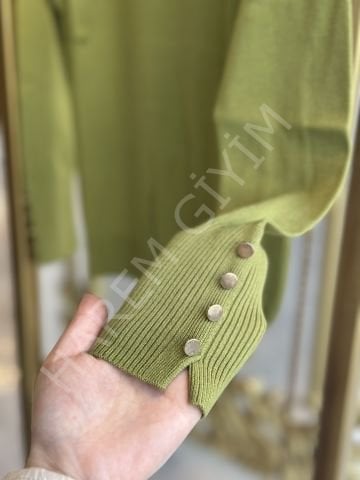 ON TRIKO KAZAK