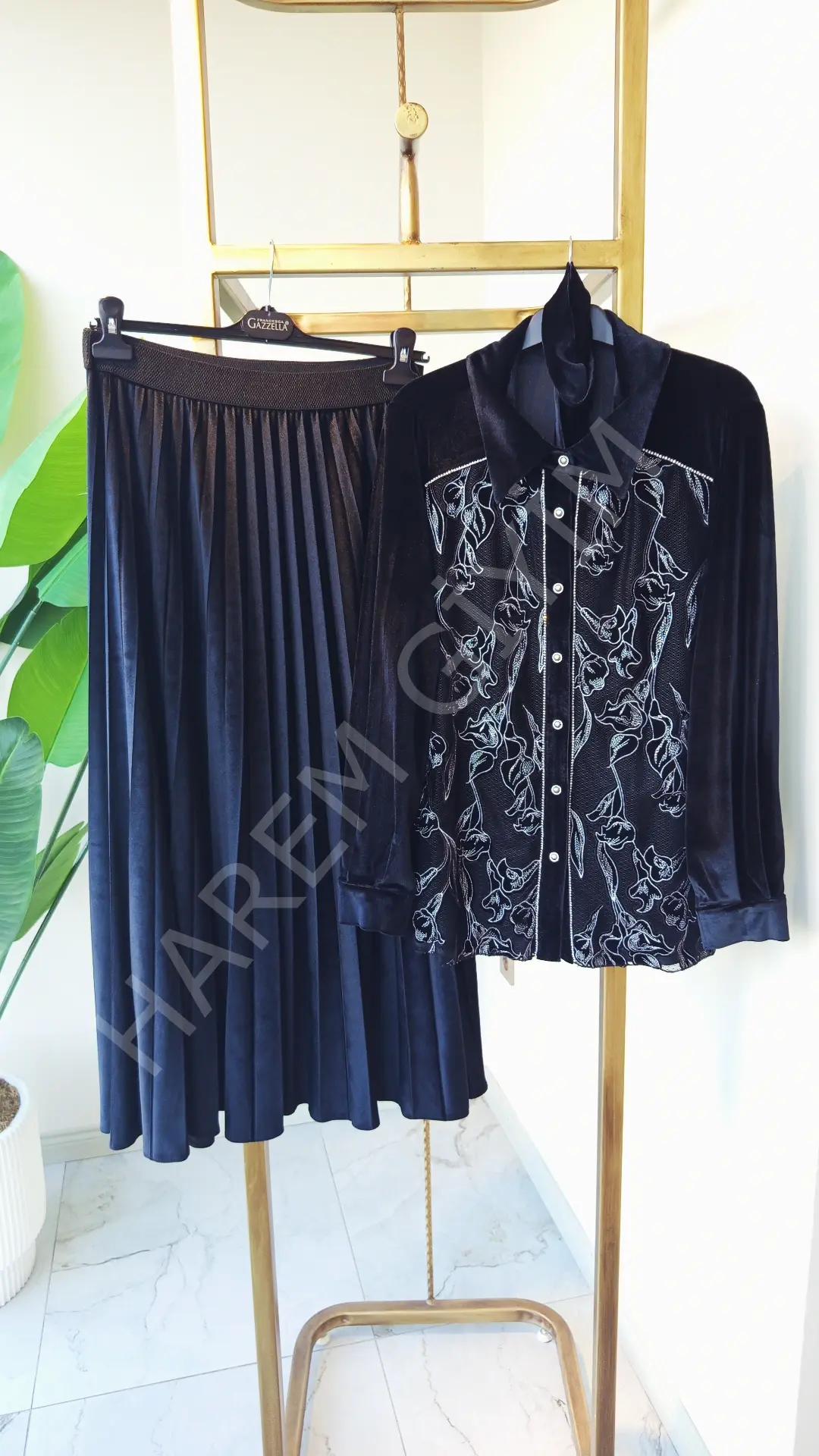 GAZELLA KADİFE ETEKLİ TAKIM