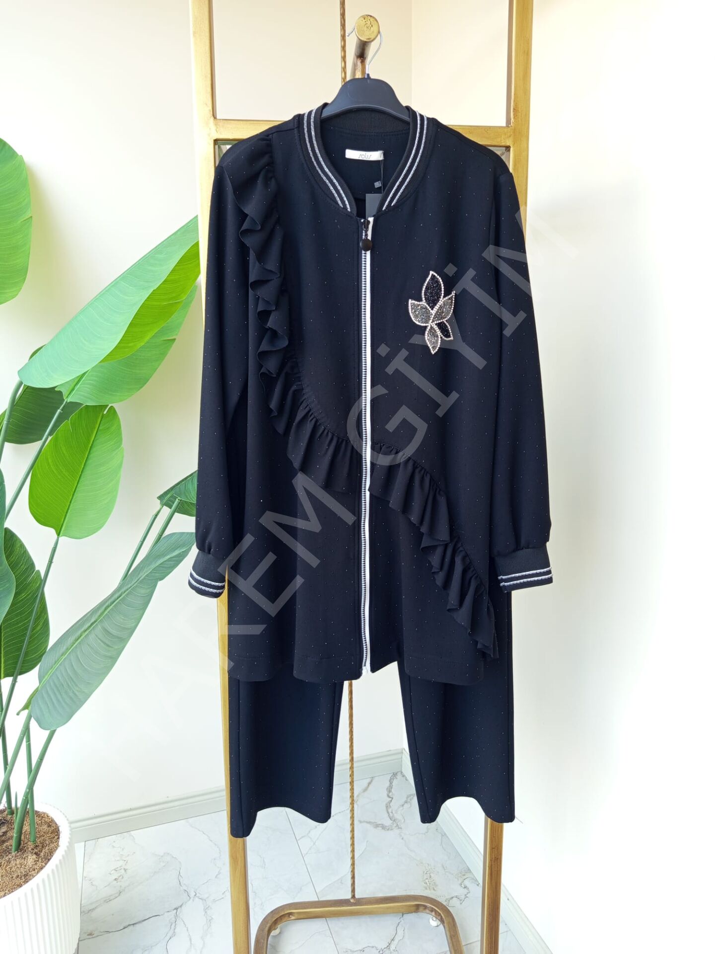 SOLİS İKİLİ TAKIM