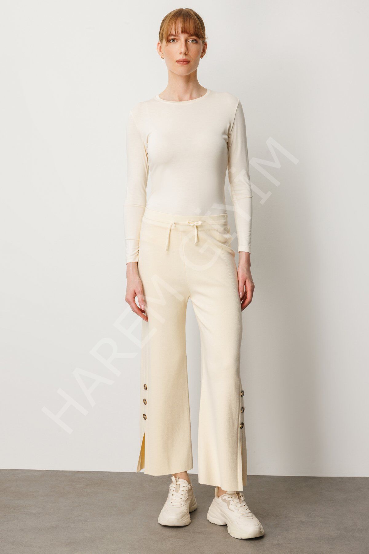 ON FASHION PAÇASI DÜĞME DETAY TRIKO PANTOLON