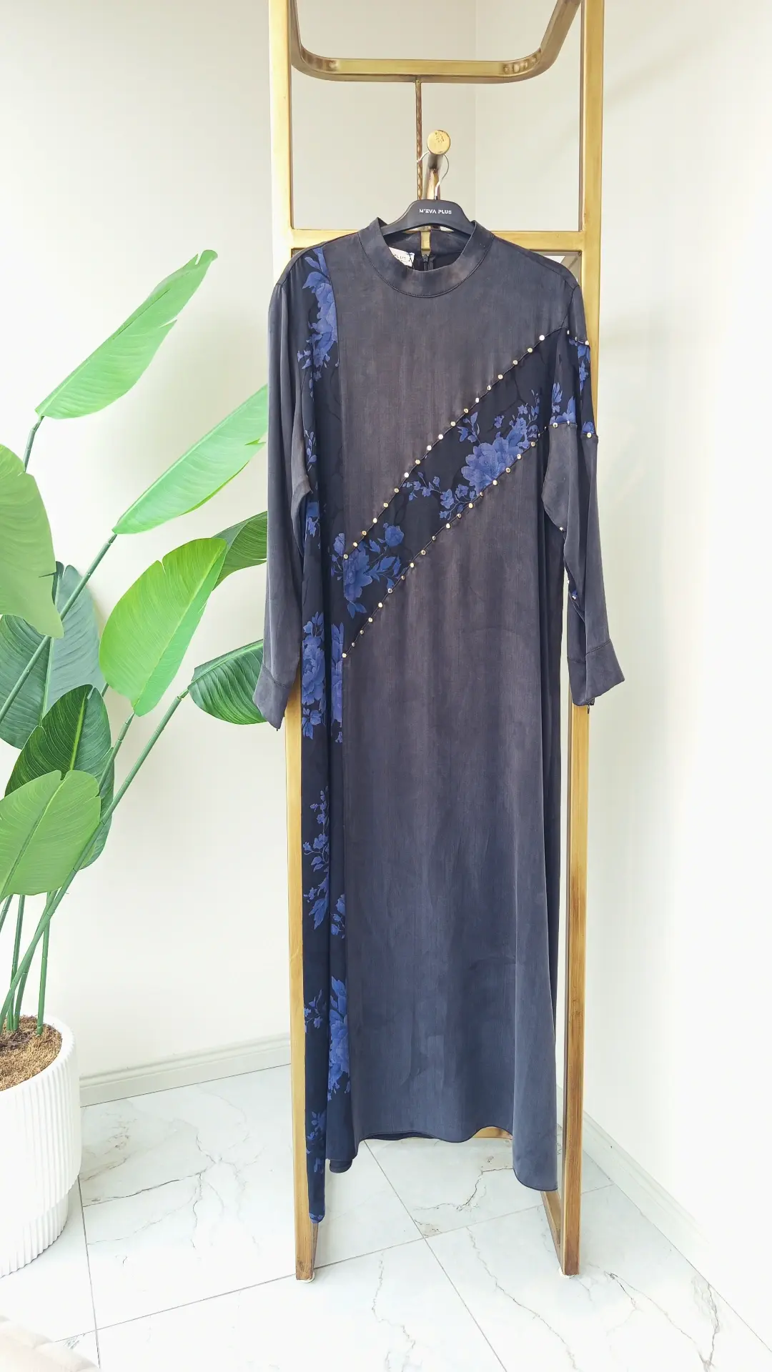 PUREVA ÇAPRAZ ÇİÇEK GARNİLİ İPEK ELBİSE