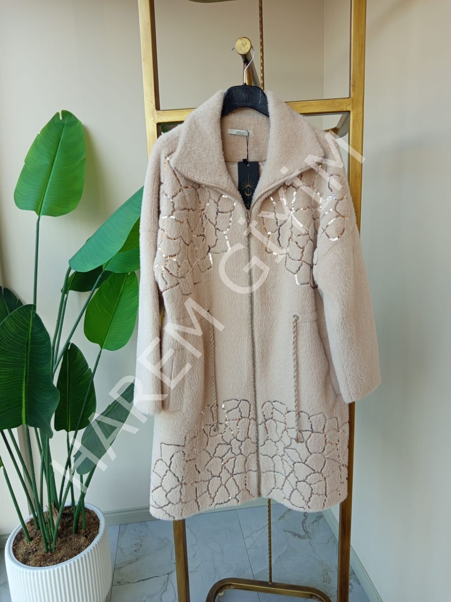 SOLİS ANGORA NAKIŞLI KISA KABAN