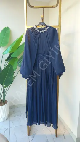 GAZELLA YAKASI TAŞ DETAY TÜL ELBİSE