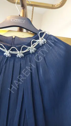 GAZELLA YAKASI TAŞ DETAY TÜL ELBİSE