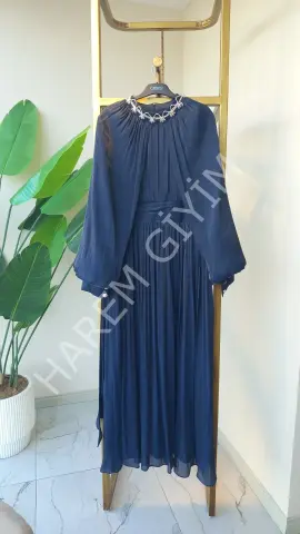 GAZELLA YAKASI TAŞ DETAY TÜL ELBİSE